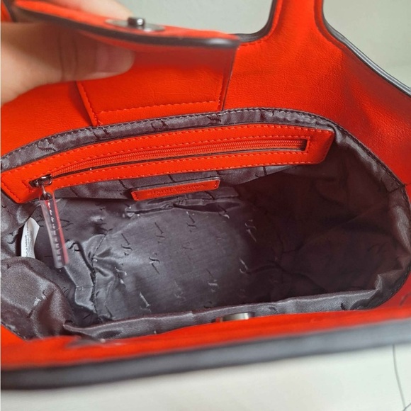 Simply Vera Vera Wang Top Handle Straw Crossbody Redish Orange/ Straw NWT - Picture 2 of 4